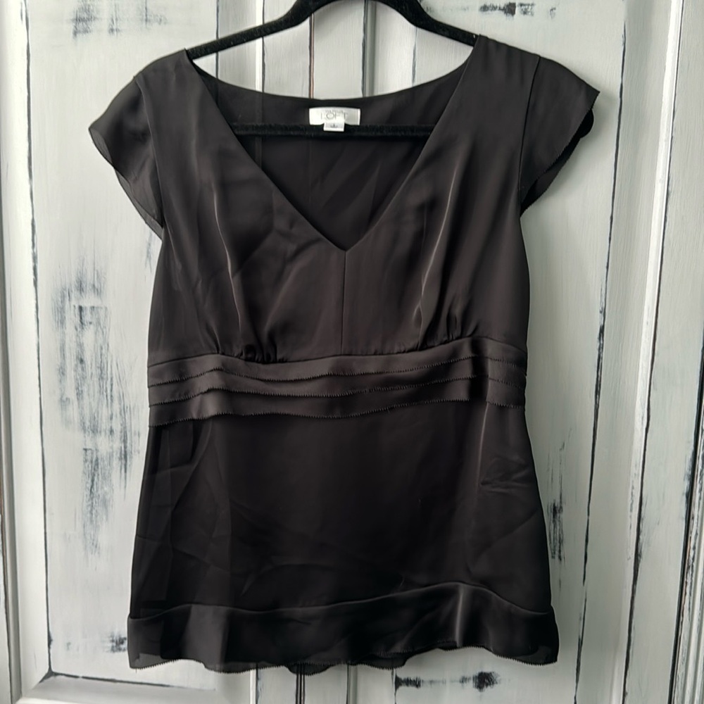Black short sleeved Loft blouse